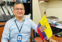 El próximo lunes 18 de agosto, Peter Núñez Chávez asumirá oficialmente el despacho de la delegación provincial del Consejo Nacional Electoral (CNE) en Pastaza, en reemplazo de Martha Cox Dávalos. Núñez, quien venía desempeñándose como secretario de la delegación, cuenta con amplia experiencia en materia electoral y un recorrido de 17 años dentro de la institución.