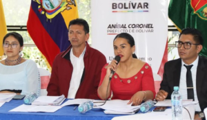 Por convocatoria del prefecto de Bolívar Aníbal Alejandrino Coronel Monar, el Consejo Provincial de Bolívar llevó a cabo una sesión ordinaria en la que se conocieron, analizaron y aprobaron los puntos previstos en el orden del día.