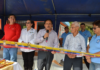 Con el firme propósito de fortalecer la infraestructura rural y promover el desarrollo social a través del deporte, la Alcaldía de San Miguel de Bolívar, bajo la dirección de Vinicio Coloma Romero, realizó la entrega oficial de una nueva cancha deportiva en el Recinto La Plancha.