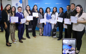 Gracias a una alianza estratégica entre la Universidad Internacional de La Rioja (UNIR) y el Consejo de Desarrollo y Promoción de la Información y Comunicación, once profesionales ecuatorianos del ámbito comunicacional podrán cursar maestrías europeas 100% becadas en modalidad online.