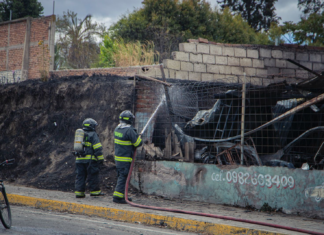 El 29 de agosto, la rutina en Riobamba se vio interrumpida por una emergencia que puso en alerta a las autoridades. Desde la intersección de las calles Saint Amand Montrond y avenida Pedro Vicente Maldonado, una llamada a la Línea Única para Emergencias 9-1-1 reportó un incendio estructural que rápidamente activó la respuesta de los organismos de socorro.