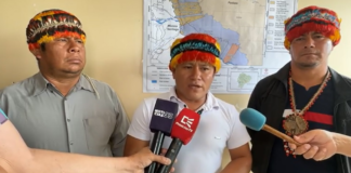 Dirigentes de la Federación Shuar de Pastaza (FENASH) y del Gobierno Parroquial de Simón Bolívar anunciaron una movilización hacia las instalaciones de la Circunscripción Territorial de Pastaza (CTEA) en protesta por la negativa de la institución a firmar el convenio para la ejecución del asfaltado de la vía Kumay–San José.