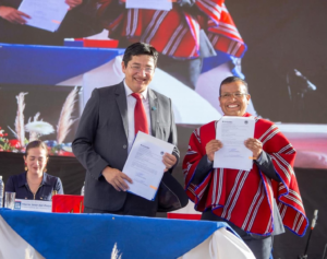 En la sesión conmemorativa por los 491 años de la fundación de Riobamba, la Universidad Nacional de Chimborazo (Unach) recibió la prestigiosa condecoración al Mérito Intercultural "Fernando Daquilema".