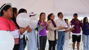 Con gran participación ciudadana y el respaldo de autoridades provinciales y locales, se realizó este sábado la Caminata 1K por la Lactancia Materna en el cantón Guano, como parte de las actividades por la Semana Mundial de la Lactancia.