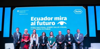 Roche Ecuador, en alianza con la Embajada Suiza en Ecuador, llevó a cabo el I Foro Nacional sobre salud visual y ceguera evitable: Ecuador mira al futuro. Con el objetivo de profundizar en los desafíos que enfrenta el país en el área oftalmológica e impulsar acciones para la prevención de enfermedades visuales, el encuentro convocó a profesionales de la salud, instituciones públicas y privadas, así como comunidad académica.