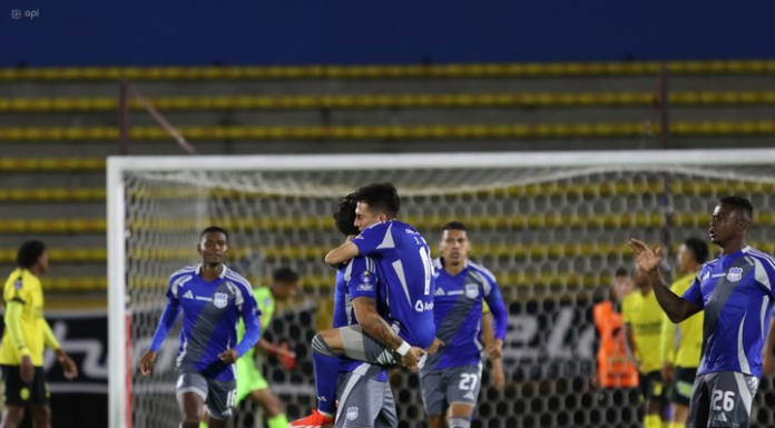Emelec clasificó a los octavos de final de la Copa Ecuador, pero lo hizo con más angustia que argumentos, con más penales que fútbol. En una noche en la que todo le costó, el ‘Bombillo’ eliminó al Miguel Iturralde, equipo de Segunda Categoría, por 5-4 desde los once pasos, tras igualar 1-1 en los 90 minutos reglamentarios.