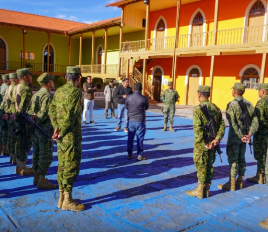 Guaranda cuenta con un mayor resguardo militar. El Grupo de Artillería Autopropulsada N.º 11 “Tnte. Rodríguez” desplegó en la ciudad diversos operativos de control de armas, municiones y explosivos, con el propósito de reforzar la seguridad ciudadana y prevenir hechos delictivos.