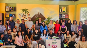 Con el objetivo de fomentar el acceso a la lectura, el arte y la preservación de la memoria cultural, la semana pasada se inauguró oficialmente la biblioteca comunitaria “Tunkurajea” en la comunidad de Domono, ubicada en el cantón Morona, provincia de Morona Santiago.
