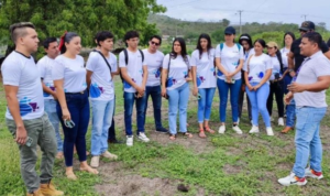 Desde este 5 de agosto, los jóvenes ecuatorianos interesados en ser parte del programa gubernamental Jóvenes en Acción pueden postularse para acceder a uno de los 80.000 cupos disponibles en su segunda etapa. Esta iniciativa busca ofrecer oportunidades laborales temporales a jóvenes de entre 18 y 29 años.