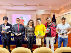 La Universidad Nacional de Chimborazo (Unach) realizó el acto de premiación del concurso “Personaje Emblemático”, el concurso que convocó a estudiantes, docentes y personal administrativo a expresar de forma creativa los valores de la institución mediante el diseño de un personaje representativo.