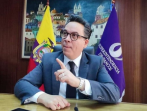 Roberto Romero Von Buchwald, superintendente de Bancos, explicó que el lunes, 4 de agosto de 2025, durante los problemas registrados en Banco Pichincha, los clientes hicieron retiros de dinero por más de 160 millones.