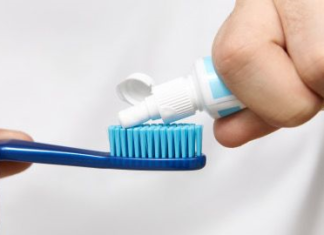La Agencia Nacional de Regulación, Control y Vigilancia Sanitaria (Arcsa) emitió una advertencia sobre la crema dental Colgate Total Clean Mint, luego de que este producto fuera retirado del mercado en México por posibles efectos adversos en la salud.