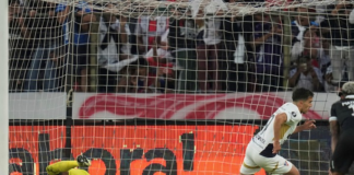 Liga Deportiva Universitaria volvió a mostrar las credenciales de ser el único club ecuatoriano con la “Gloria Eterna” en sus vitrinas. El conjunto dirigido por Tiago Nunes derrotó 2-0 a Botafogo, dio vuelta a la serie y clasificó a cuartos de final del certamen continental.