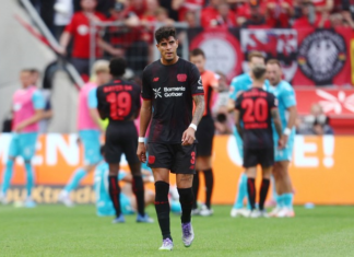 Cada día que pasa Piero Hincapié se acerca un poco más a la Premier League. El defensor ecuatoriano, consolidado en el Bayer Leverkusen, estaría a un paso de convertirse en nuevo jugador del Arsenal de Inglaterra.