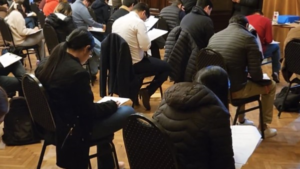 El Ministerio de Capital Humano de Argentina anunció que únicamente convalidará los títulos médicos acreditados por la Federación Mundial de Educación Médica (WFME). Esto impacta directamente a Ecuador, pues sus universidades no cuentan con este aval internacional.