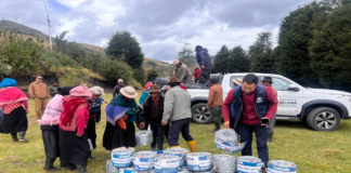 En el marco de las políticas provinciales de conservación ambiental, la Prefectura de Bolívar, liderada por el prefecto Aníbal Coronel Monar, realizó la entrega de materiales estratégicos para la protección del páramo y la preservación de fuentes hídricas en la comunidad de Culebrilla, parroquia Guanujo, cantón Guaranda.