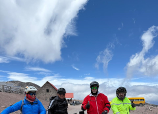 Una nueva aventura deportiva y turística se vivirá el próximo 15 de septiembre de 2025, cuando decenas de ciclistas participen en la ruta “Cachi Ñan” (Camino de la Sal), un recorrido de 35 kilómetros que atraviesa el páramo y la Reserva de Producción de Fauna Chimborazo, hasta llegar a la parroquia Salinas, en la provincia de Bolívar.