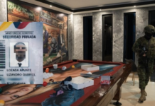 Acabados de mármol, mesas de billar, armas de fuego de distintos calibres y murales alusivos a Pablo Escobar y Joaquín, 'El Chapo', Guzmán. Así es la casa que fue allanada por las Fuerzas Armadas (FF.AA.) durante la Operación Gran Escala, en Quevedo.