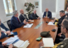 Una delegación del Congreso de Estados Unidos se reunió en Quito con el ministro de Defensa de Ecuador, Gian Carlo Loffredo, en un encuentro destinado a reforzar la cooperación bilateral en materia de seguridad y defensa. La cita se realiza previo a la llegada del secretario de Estado estadounidense, Marco Rubio, prevista para el 3 de septiembre.