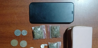 La Policía Nacional detuvo en Riobamba a una mujer de nacionalidad venezolana en posesión de sustancias, presuntamente marihuana y pasta base de cocaína, durante un operativo de patrullaje preventivo realizado la noche del domingo 10 de agosto.