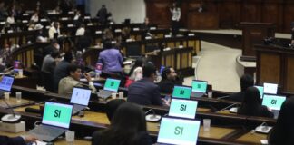 El 26 de agosto de 2025, la Asamblea Nacional aprobó la Ley de Transparencia Social también conocida como Ley de Fundaciones, que incorpora reformas tributarias significativas. La normativa impone un impuesto fijo del 12 % sobre dividendos y utilidades distribuidas, y un gravamen adicional de hasta el 2,5 % sobre las utilidades retenidas, generando críticas por configurarse como una doble tributación que podría afectar especialmente a pequeñas y medianas empresas.