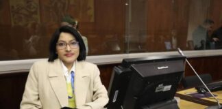 El domingo 24 de agosto de 2025, falleció Mariuxi Sánchez Sarango, asambleísta por la provincia de Orellana y miembro del movimiento Revolución Ciudadana, a los 43 años, tras una prolongada lucha contra el cáncer, según informó su familia mediante un comunicado oficial.