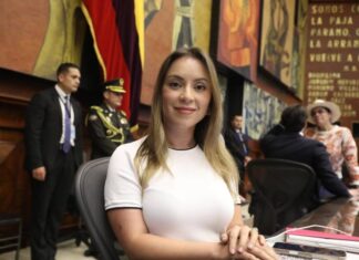 Asambleísta Mancheno denuncia presuntos cobros irregulares de colega correísta