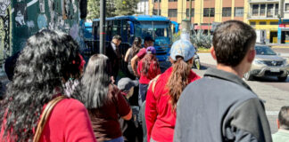 Los transportistas públicos de Pichincha han decidido suspender temporalmente la paralización anunciada para el lunes 15 de septiembre, como respuesta a la eliminación del subsidio al diésel.