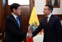 En una reunión a puertas cerradas en el Palacio de Carondelet, el Secretario de Estado de EE.UU., Marco Rubio, se reunió con el presidente de Ecuador, Daniel Noboa, para dialogar sobre seguridad, economía y cooperación bilateral, en medio de un fuerte dispositivo de vigilancia militar y policial.