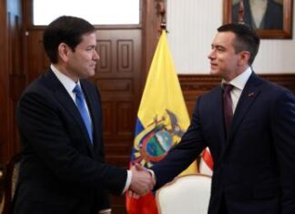 En una reunión a puertas cerradas en el Palacio de Carondelet, el Secretario de Estado de EE.UU., Marco Rubio, se reunió con el presidente de Ecuador, Daniel Noboa, para dialogar sobre seguridad, economía y cooperación bilateral, en medio de un fuerte dispositivo de vigilancia militar y policial.