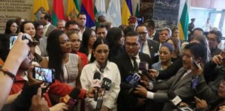 El Consejo de Administración Legislativa (CAL) de la Asamblea Nacional aprobó con cinco votos a favor comenzar el procedimiento de queja contra 45 asambleístas de la bancada Revolución Ciudadana (RC), acusados de abandonar la sesión plenaria del 16 de septiembre pasado.