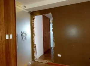 Concejal de Riobamba denuncia desaparición de documentos clave y bienes de su oficina