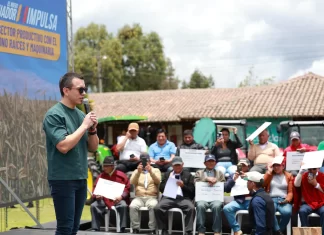 En medio de la asamblea extraordinaria de la Conaie en Riobamba, el presidente Daniel Noboa lanzó una advertencia contundente: aquellos líderes que coaccionen a agricultores por ejemplo, limitando su acceso al agua si no participan en protestas podrían ser denunciados por terrorismo y enfrentar penas de hasta 30 años de cárcel.