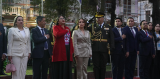 Con motivo del Día de la República, los asambleístas del país se reunieron este jueves 11 de septiembre, en la Cuna de la Nación para desarrollar una sesión plenaria con civismo, simbolismo y un repaso a la memoria colectiva.