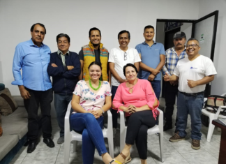 El Colegio de Periodistas Profesionales de Pastaza renovó su directiva para el período 2025-2027 durante la asamblea realizada el viernes 12 de septiembre en las oficinas de Gaceta Amazónica. La comunicadora Carmen Argoty fue electa presidenta, en reemplazo de Hernán Heras Luna, quien venía ejerciendo funciones prorrogadas por la falta de asistencia a las convocatorias anteriores.