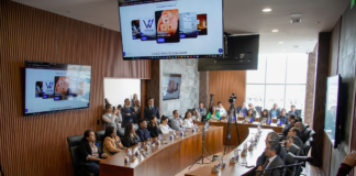 La Universidad Nacional de Chimborazo (UNACH) se prepara para convertirse en el epicentro del pensamiento académico y científico en la provincia, el 4 de septiembre, en el Consejo Universitario del Campus Edison Riera, se realizó la presentación oficial del Undécimo Workshop Internacional de Ciencia, Innovación, Tecnología y Saberes, un evento que reunirá investigadores, estudiantes y expertos de diferentes países.