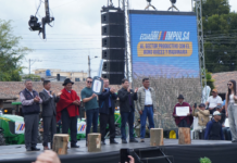 El presidente Daniel Noboa volvió a poner al agro en el centro del discurso gubernamental, en el recinto ferial de Macají, en Riobamba. El Primer Mandatario encabezó un masivo acto este 18 de septiembre, al que asistieron más de cinco mil agricultores de la Sierra Central y otras provincias del país.