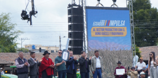 El presidente Daniel Noboa volvió a poner al agro en el centro del discurso gubernamental, en el recinto ferial de Macají, en Riobamba. El Primer Mandatario encabezó un masivo acto este 18 de septiembre, al que asistieron más de cinco mil agricultores de la Sierra Central y otras provincias del país.