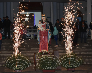 Con música, danza y tradición, la parroquia La Magdalena del cantón San José de Chimbo se vistió de fiesta durante la celebración “Por los Caminos de Bolívar: Arte y Cultura 2025”, en honor a la Virgen María Natividad del Guayco, conocida popularmente como Mamá Nati.