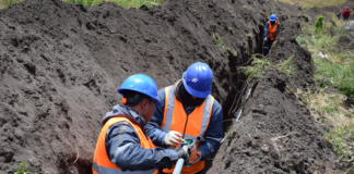 El agua es un derecho humano esencial para la vida, y bajo esa premisa, la comunidad La Silveria, perteneciente a la parroquia San Andrés, en Guano, ejecuta un proyecto integral para garantizar el acceso a este recurso vital.