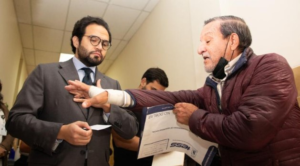 El Gobierno dio a conocer este 8 de septiembre, a través de su vocera Carolina Jaramillo, un conjunto de disposiciones y proyectos que abarcan transparencia institucional, infraestructura, financiamiento productivo y política energética. Entre los anuncios destacan la habilitación de dos canales oficiales para denuncias de corrupción en el Instituto Ecuatoriano de Seguridad Social (IESS).