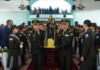 En una ceremonia religiosa cargada de tradición y solemnidad, la Policía Nacional celebró los 95 años de la coronación de la Santísima Virgen del Cisne y los 24 años desde su proclamación oficial como patrona de la institución, en un acto que reunió a autoridades policiales y miembros de la comunidad.