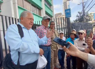 Los jubilados del Instituto Ecuatoriano de Seguridad Social (IESS) anunciaron una movilización a nivel nacional este jueves 4 de septiembre de 2025, en rechazo al proyecto de Ley de Fortalecimiento y Sostenibilidad Crediticia y a otras decisiones del Gobierno.