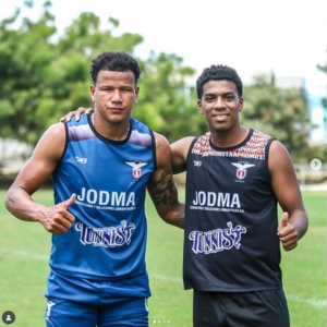 Este sábado 13 de septiembre, el fútbol nacional volvió a teñirse de luto con la confirmación del fallecimiento de Leandro Yépez, jugador del club Exapromo Costa, víctima del ataque armado perpetrado la noche del pasado miércoles en Manta.