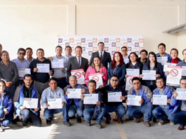 La Empresa Eléctrica Riobamba S.A. (EERSA) recibió un reconocimiento oficial del Ministerio de Salud Pública (MSP) por su compromiso en la implementación de medidas que garantizan espacios laborales completamente libres de humo de tabaco.
