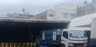 El anuncio de paro inmediato e indefinido realizado por la Confederación de Nacionalidades Indígenas del Ecuador (Conaie) comenzó a sentirse en Riobamba, con denuncias ciudadanas sobre irregularidades en la venta de gas doméstico y el incremento de precios en productos de primera necesidad.