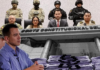 El Ecuador atraviesa uno de los episodios más tensos en su historia institucional reciente. El enfrentamiento abierto entre el presidente Daniel Noboa Azín y la Corte Constitucional no solo refleja un desacuerdo jurídico sobre la tramitación de leyes, sino que ha derivado en un pulso político que pone a prueba la solidez del Estado de derecho y la independencia de poderes.