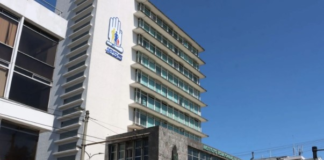 La reciente campaña del Instituto Ecuatoriano de Seguridad Social (IESS) para la actualización de datos personales generó confusión entre afiliados, jubilados y beneficiarios, y dio lugar a denuncias por cobros indebidos en los alrededores de las oficinas de la institución.