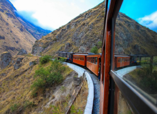 La plataforma oficial Ticket Éxito reactivó la venta en línea de boletos para los recorridos turísticos hacia la Nariz del Diablo, en Alausí, confirmando que los viajes de septiembre de 2025 se realizarán con normalidad, luego de un mantenimiento integral en la locomotora.