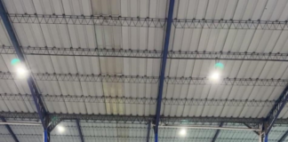 La noche del 17 de septiembre de 2025 se realizó el evento denominado “Encendido de Luces” en el mercado de productores San Pedro de Riobamba, conocido como Mercado Mayorista. Con una inversión aproximada de 400 mil dólares, se inauguró el sistema de iluminación en sus plataformas, beneficiando a comerciantes, trabajadores y ciudadanos.